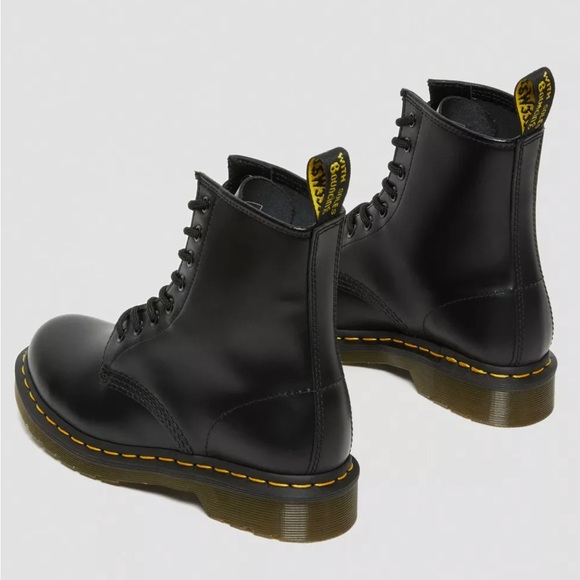 Dr. Martens 1460 WOMEN'S SMOOTH LEATHER LACE UP BOOTS SIZE 10 - Picture 3 of 11